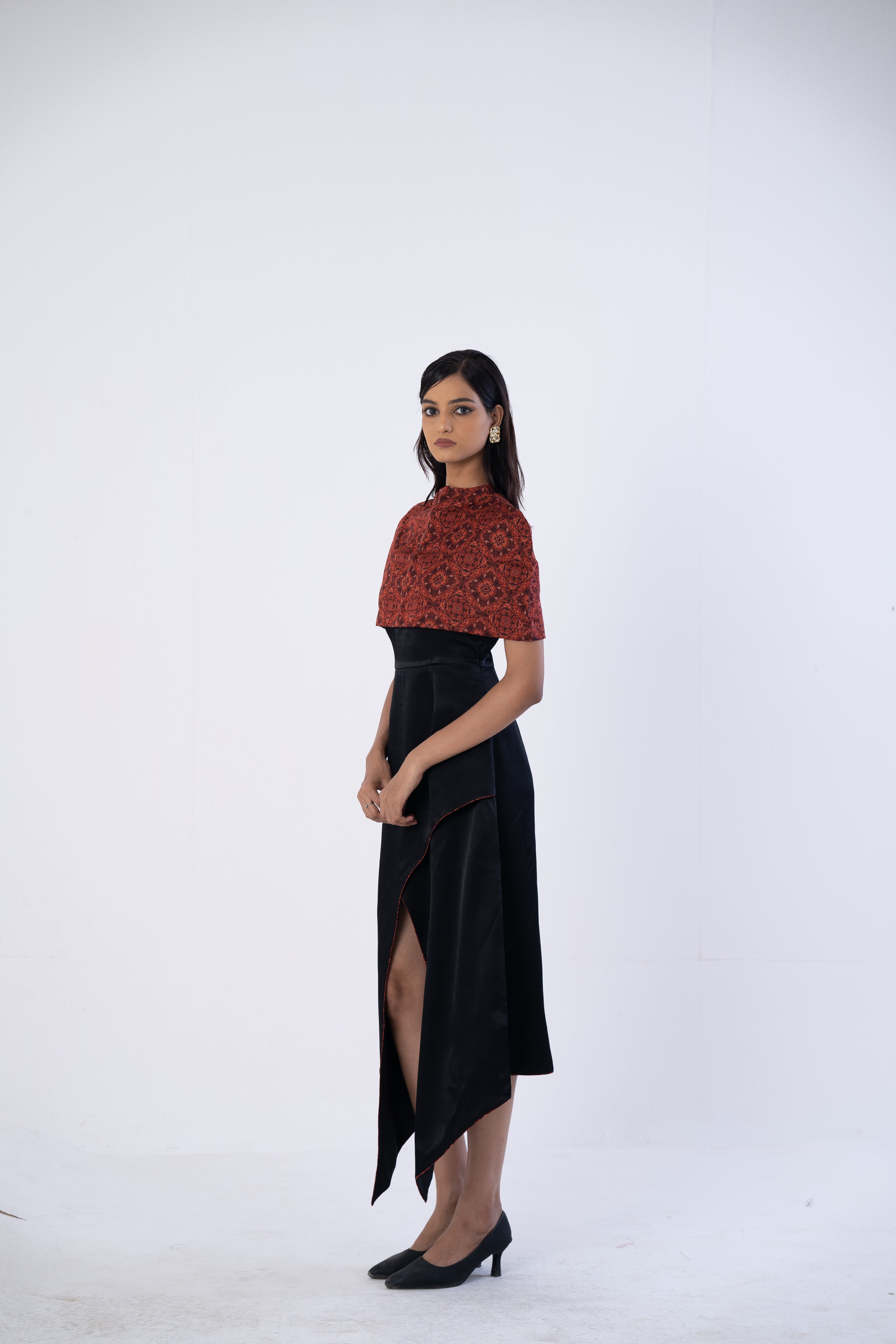 Mystic-Rust Tailored Cape