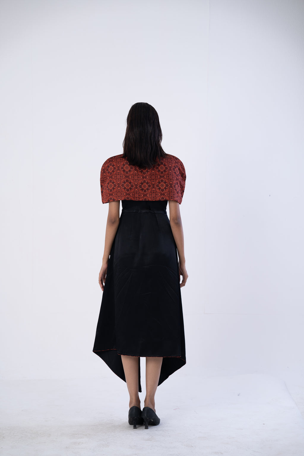 Mystic-Rust Tailored Cape